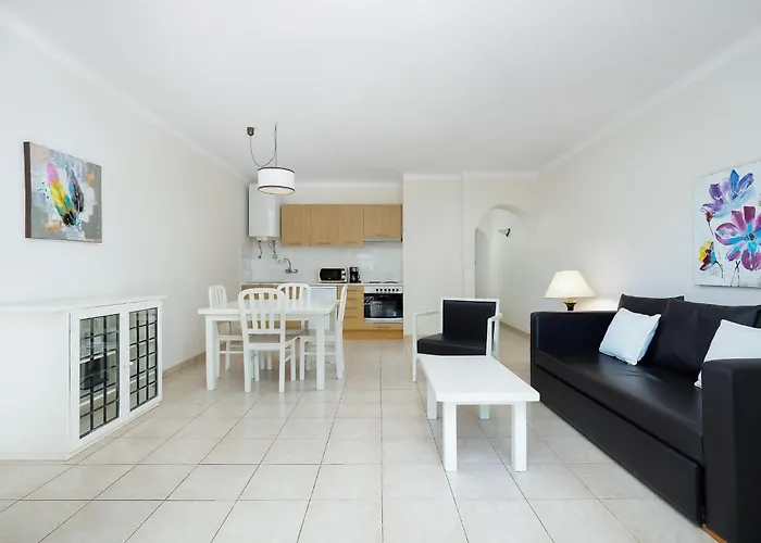 Clube Vilarosa 3* פורטימאו